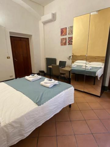 Da I' Gini Guesthouse Firenze Esterno foto