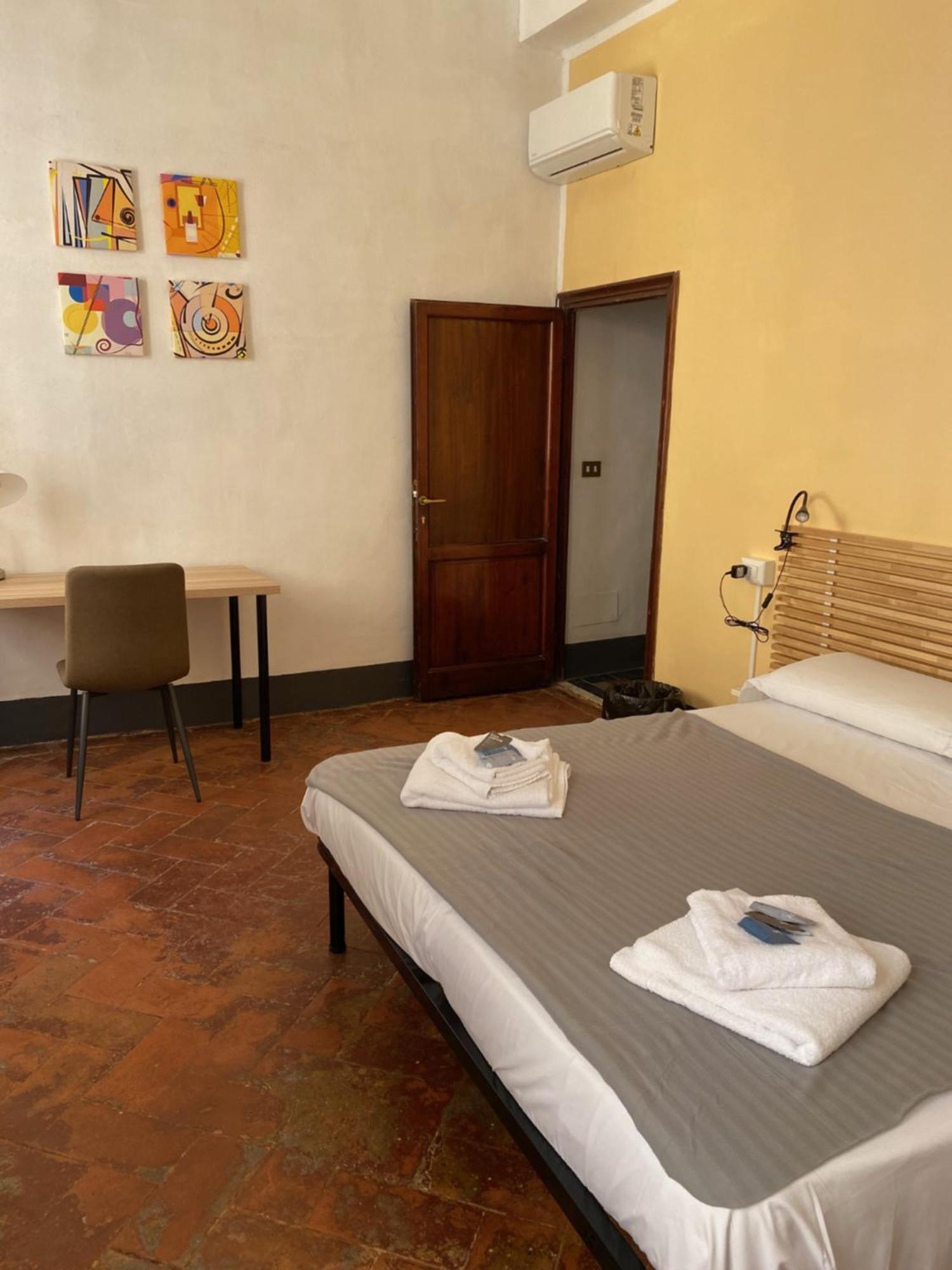 Da I' Gini Guesthouse Firenze Esterno foto